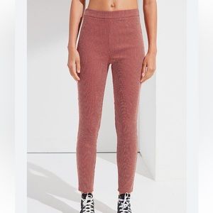 Urban Outfitters Pinup Polka Dot Pant in Wine/Bordeaux. Women’s Medium